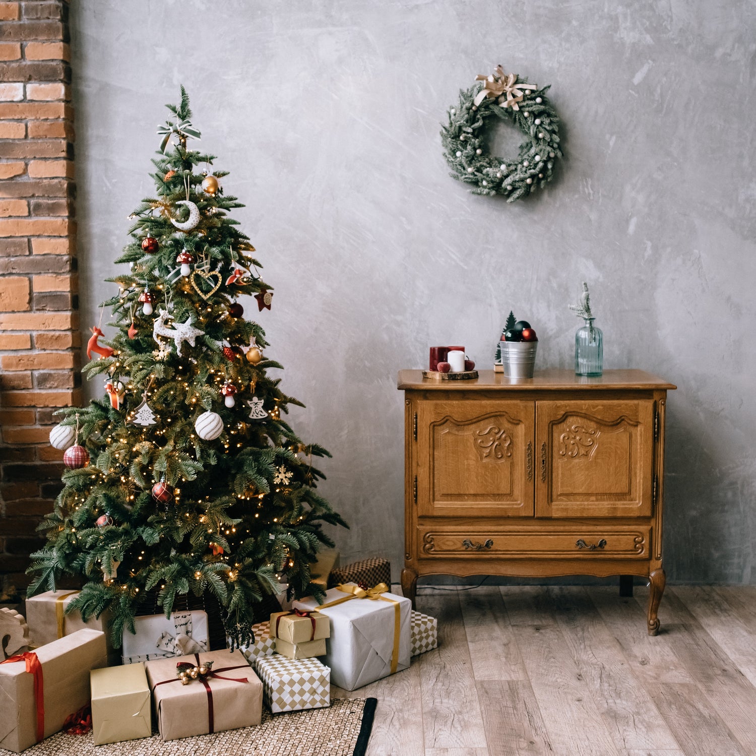 7 Ways to Celebrate the True Meaning of Christmas with Your Family
